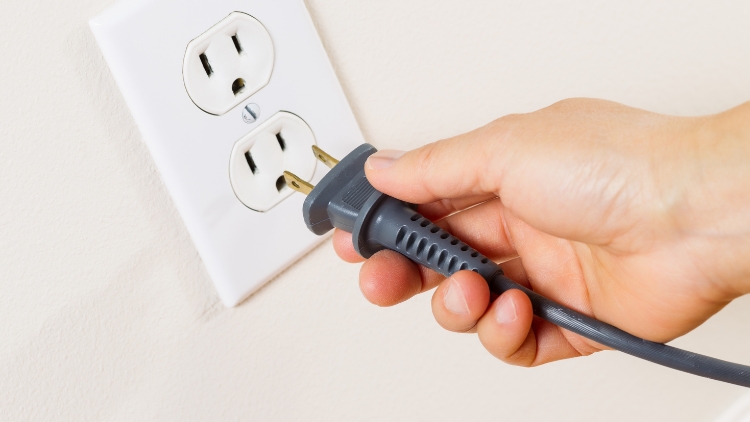 Why Professional Electricians Are Essential for Safe Repairs