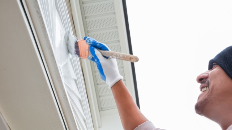 Tips for Painting Exterior Doors and Trim