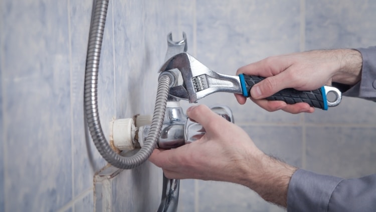 Handyman Assist With Plumbing Problems