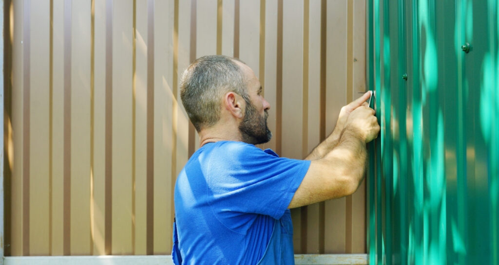 When Fence Panels Need Repairs