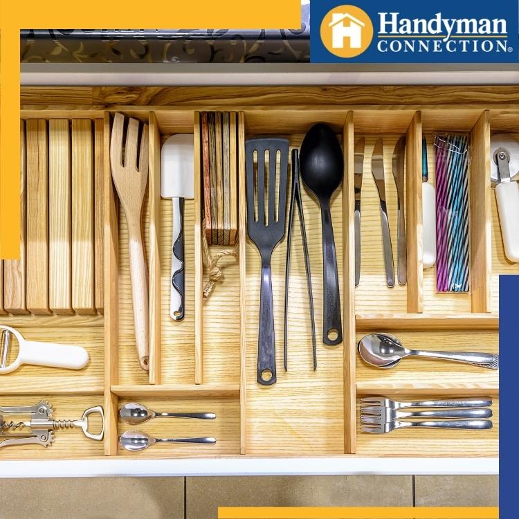 https://handymanconnection.com/red-deer/wp-content/uploads/sites/42/2022/08/Red-Deer-Home-Repairs-Save-Space-in-Kitchens-With-These-Tips.jpg