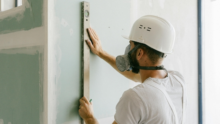 Skim Coating for Subtle Surface Issues