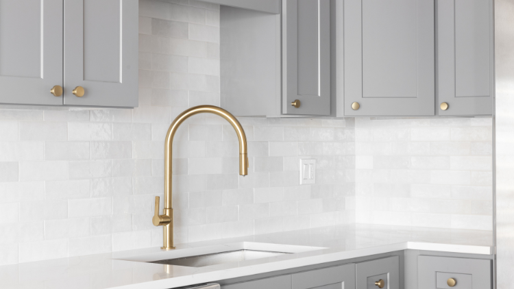 The Science and Art of Expert Tile Installation