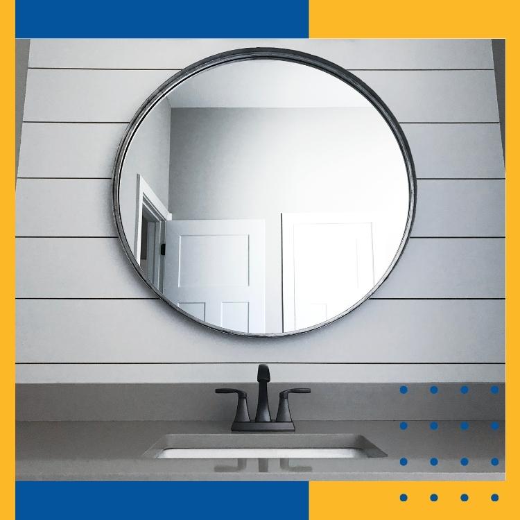 https://handymanconnection.com/vaughan/wp-content/uploads/sites/51/2022/08/Handyman-in-Vaughan-Benefits-of-a-Mirror-in-the-Bathroom.jpg